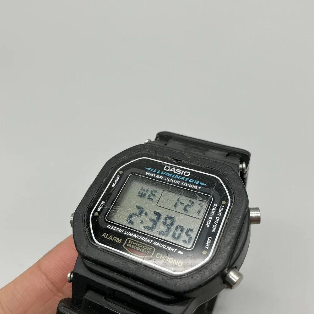 Casio G-Shock DW-5600E Mens Watch 39mm Digital Black Broke Backlight New Battery